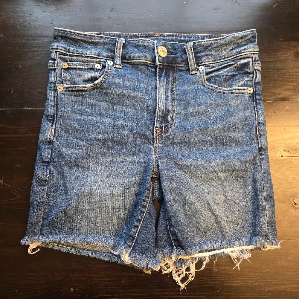 American Eagle Women's Hi-Rise Midi Blue Jean Denim Shorts Size 4 Stretch
